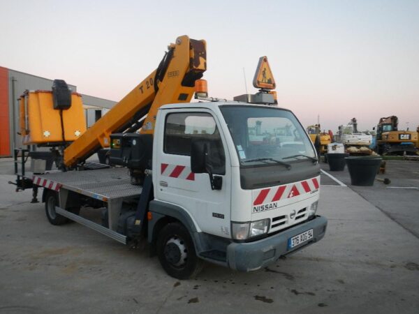 Nissan CABSTAR 35 – Image 3